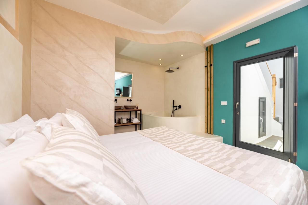 Saint Sin Suites - Adults Only Imerovigli  Exterior photo